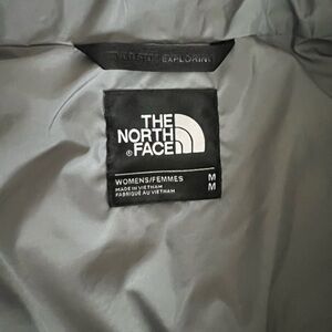 Women’s north face puffer vest